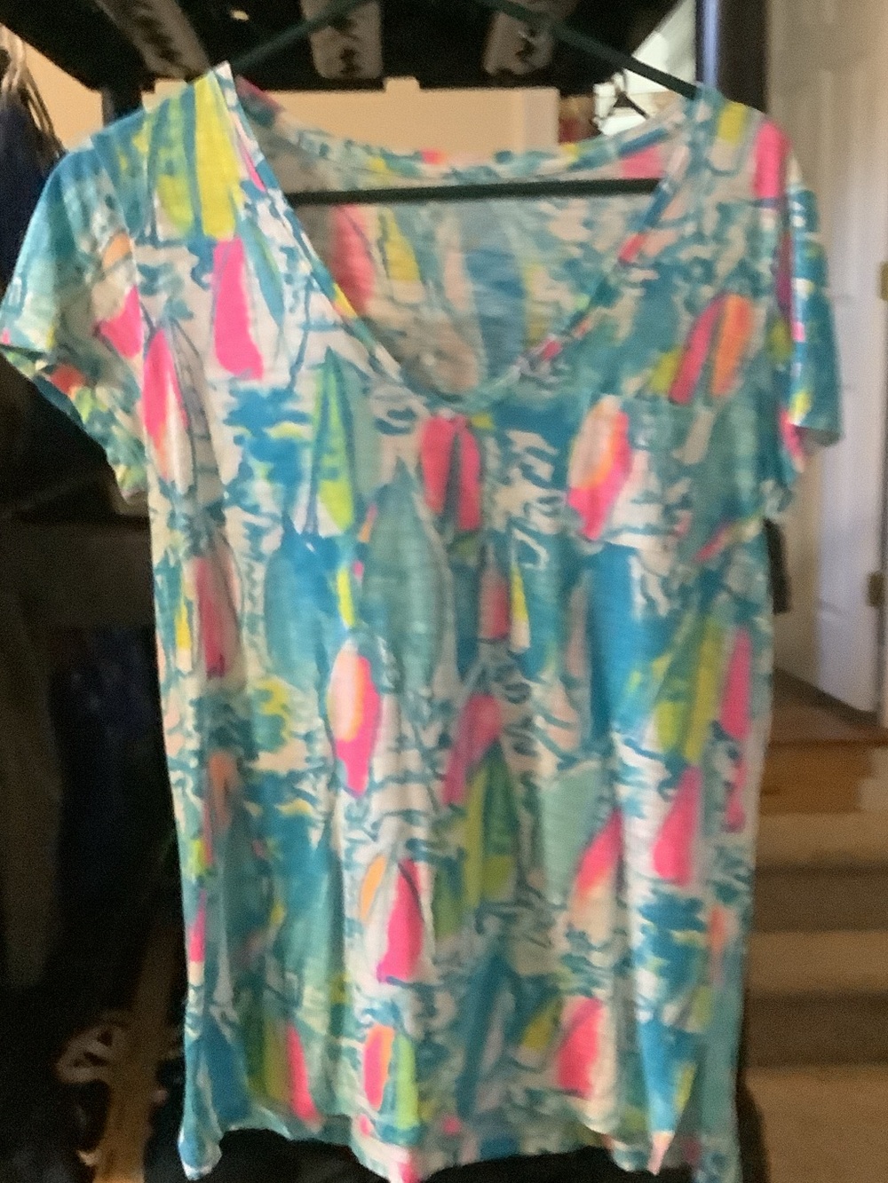 Lilly Pulitzer Abstract Short Sleeve Top in Blue & Pink Size Small